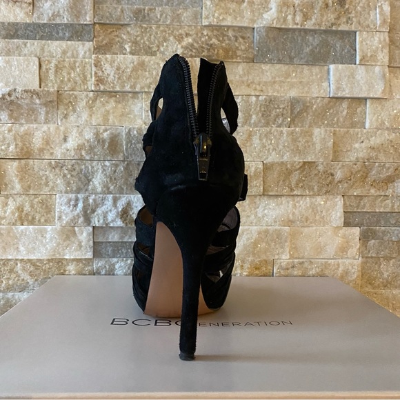 BCBG Jubilee Black Maya Nubuck Heels - Picture 6 of 9